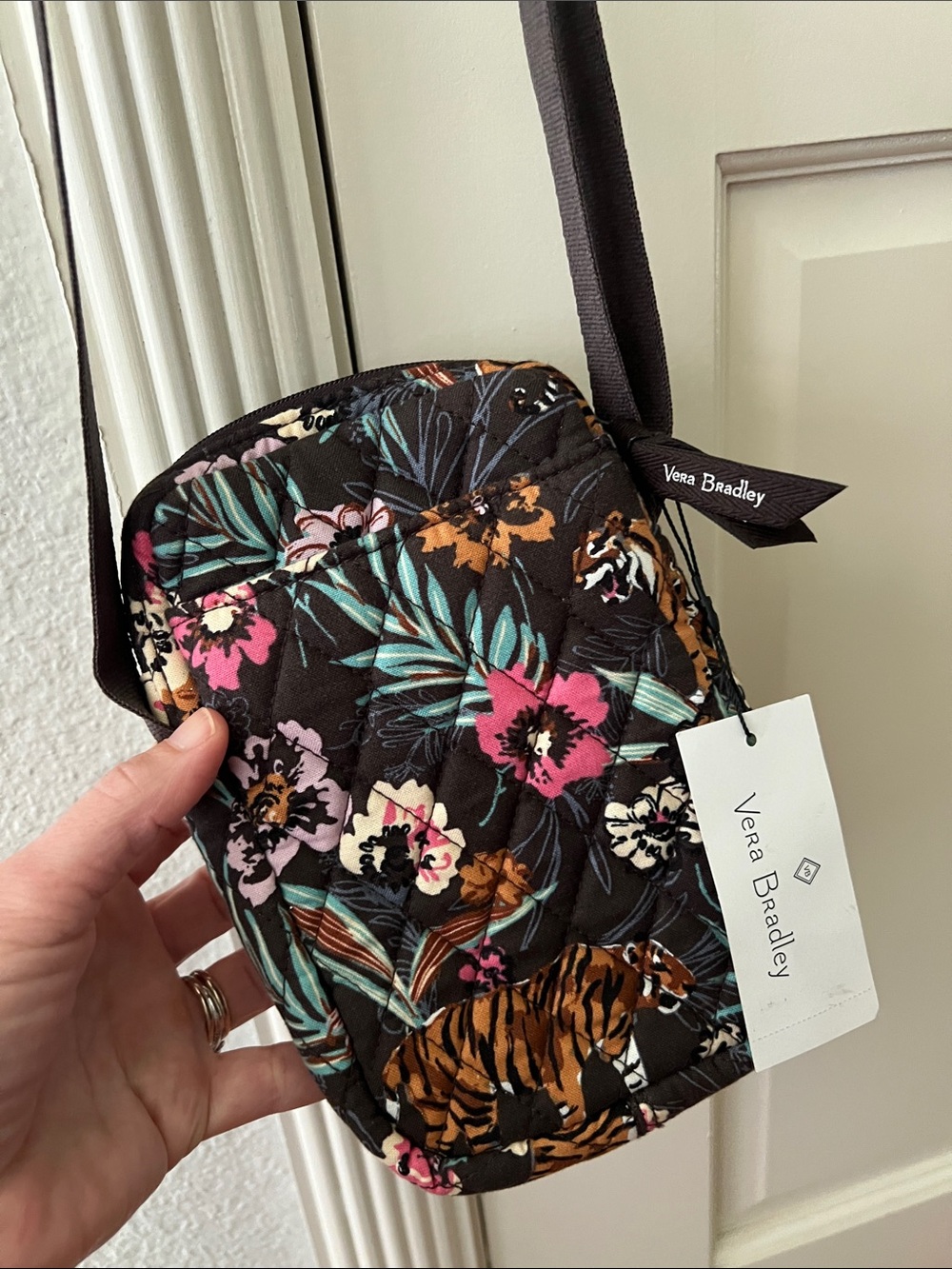 NEW with tags 🐅VERA BRADLEY “Bali Jungle” Easy RFID Crossbody